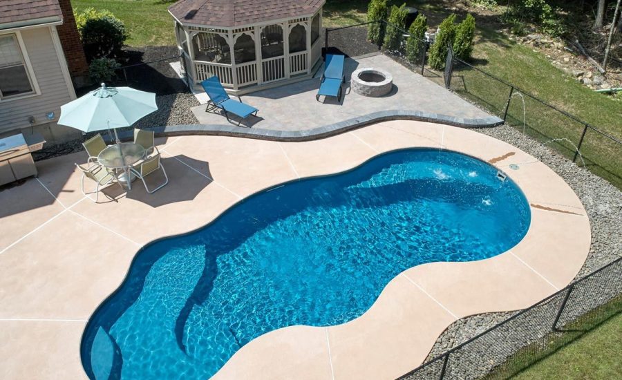 Aurora-T35 fiberglass pool rendering