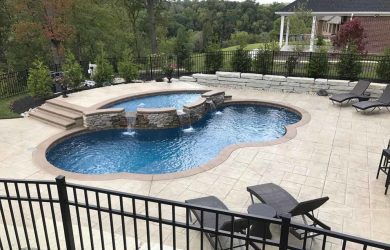 Charm-25 fiberglass pool and small splash deck rendering