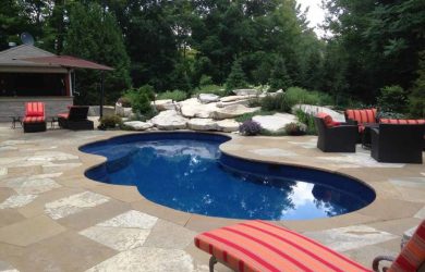 Charm-25 fiberglass pool and small splash deck rendering