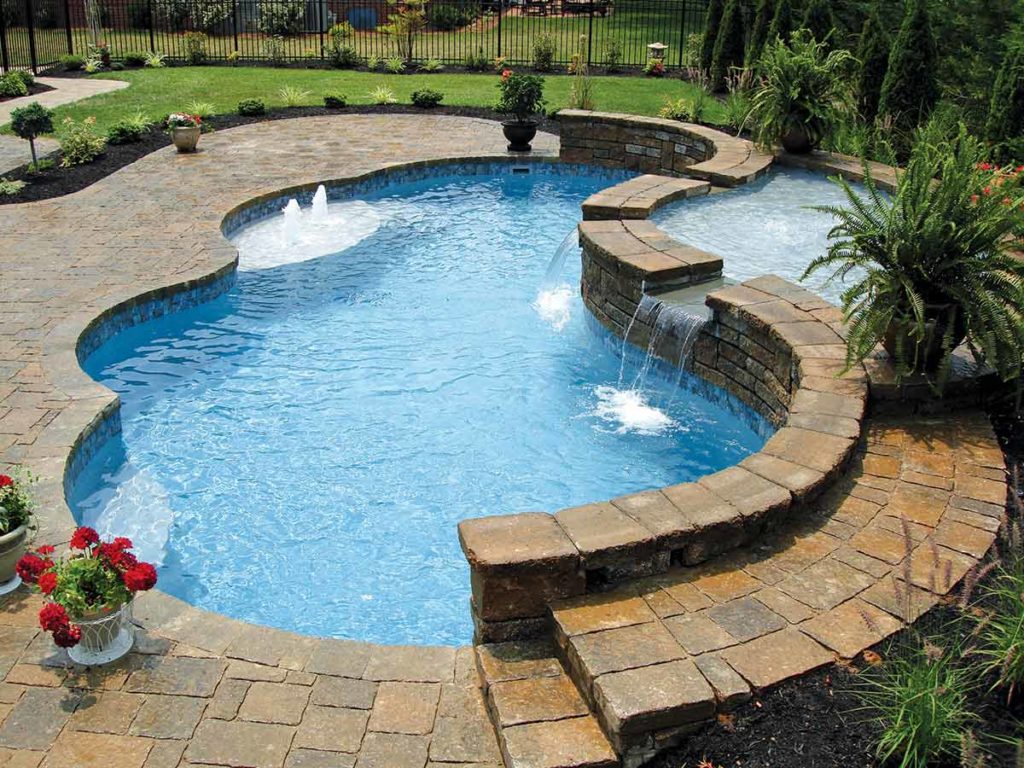 Charm-30 fiberglass pool and small splash deck rendering