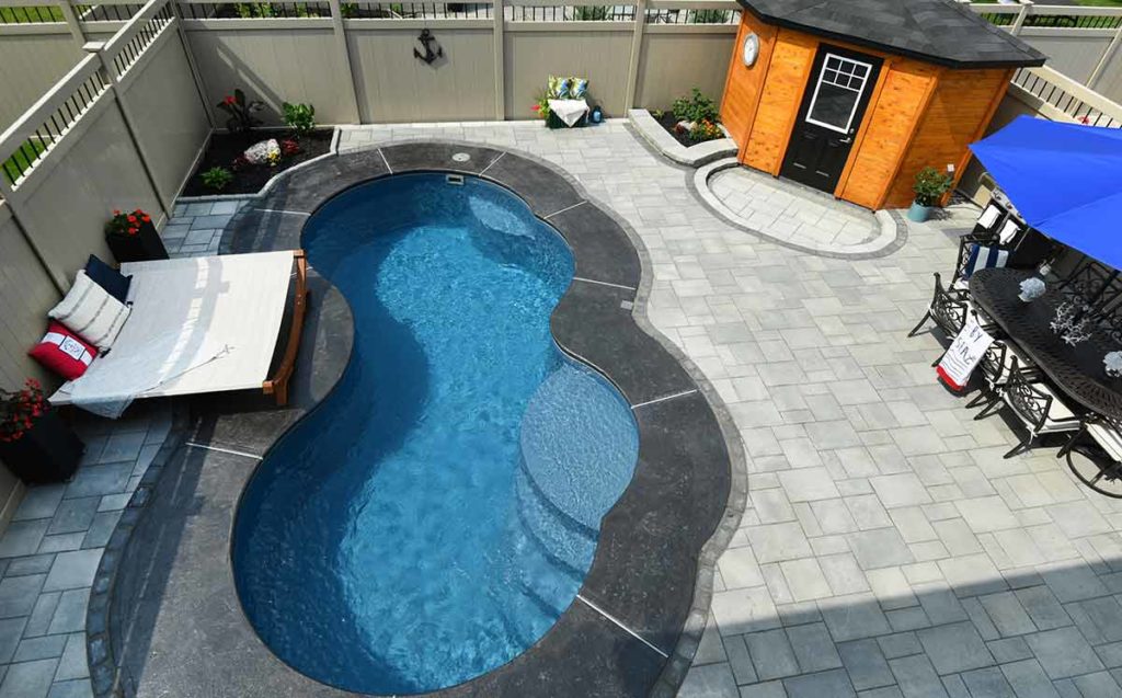 Charm-30 fiberglass pool and small splash deck rendering