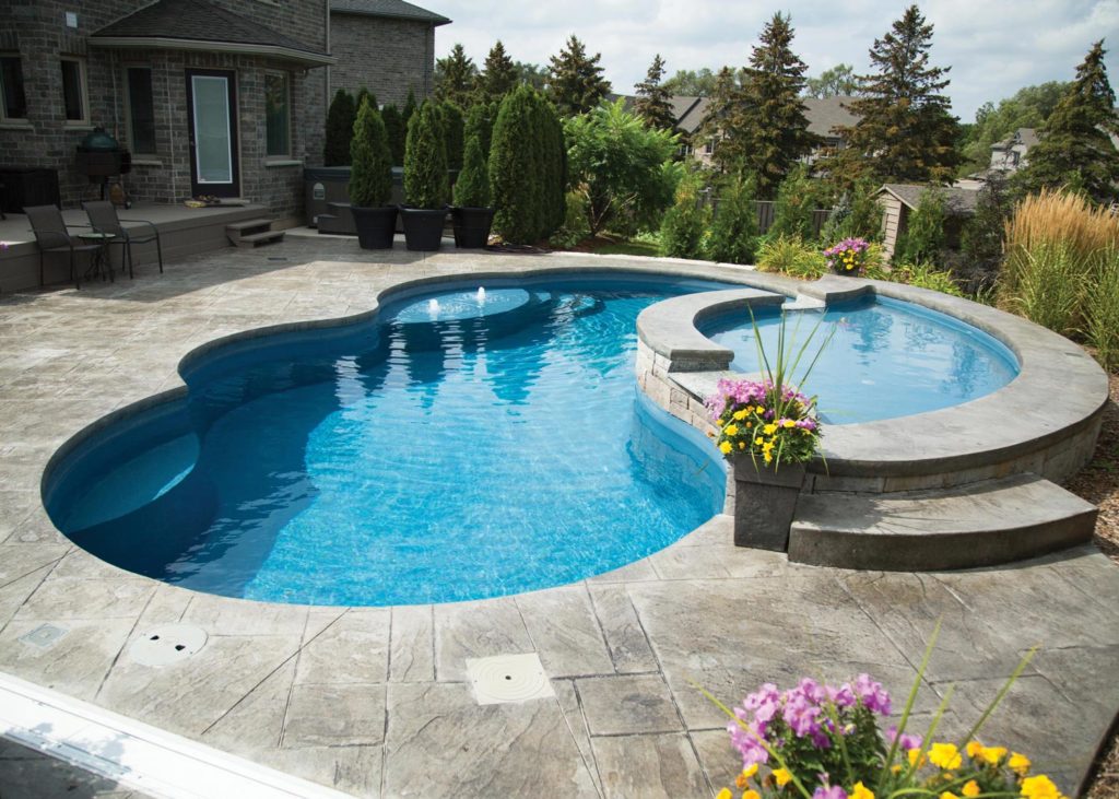 Charm-30 fiberglass pool and small splash deck rendering