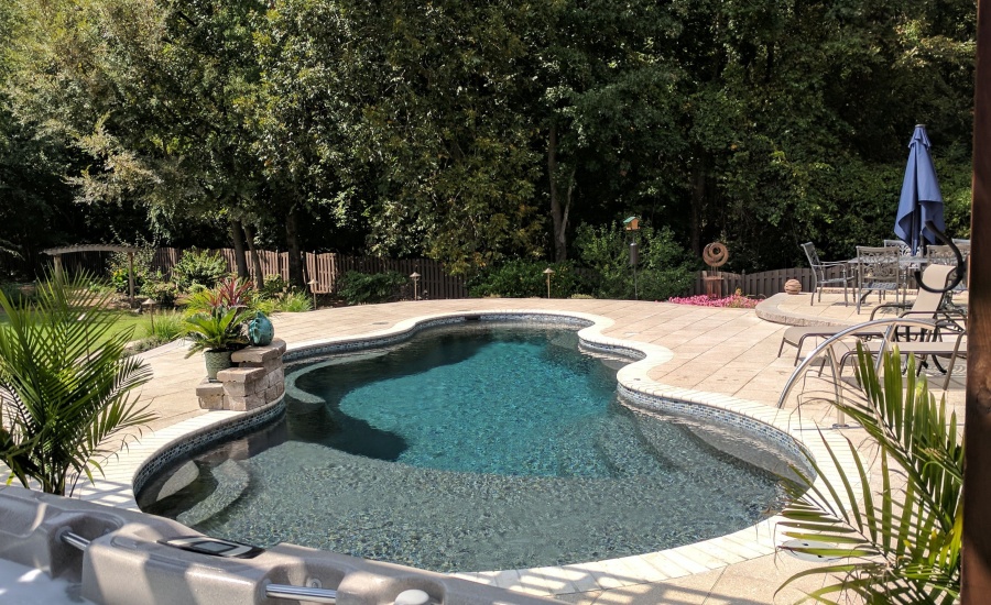 Eclipse 35 fiberglass pool and splash deck rendering