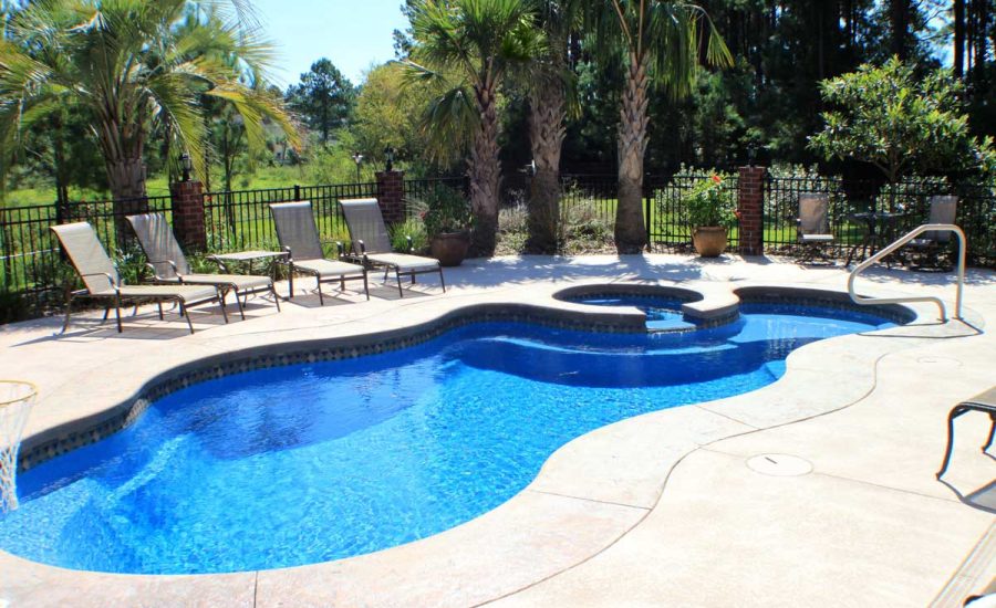 Sunset 30 fiberglass pool + spa + splash deck