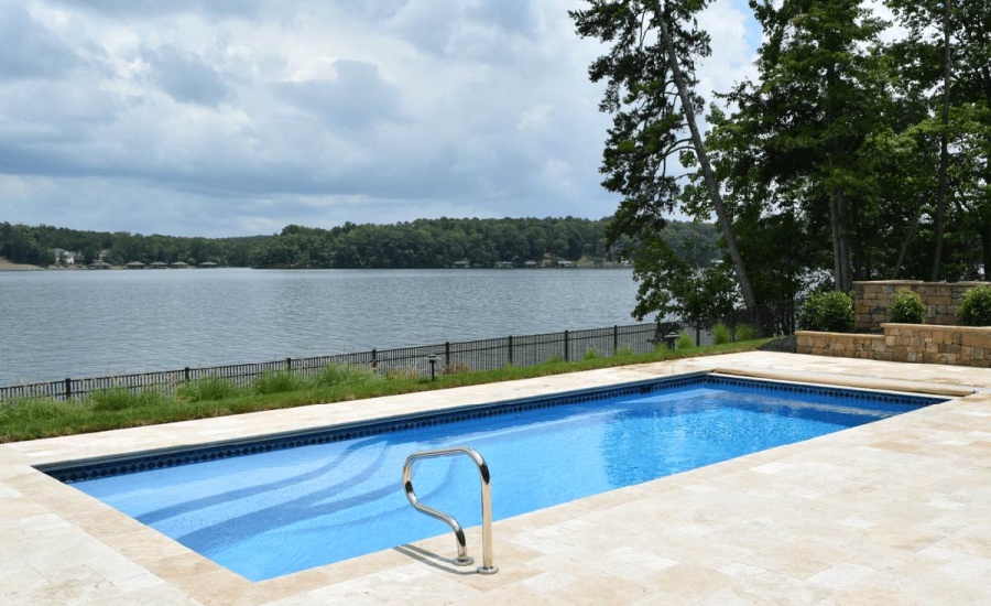 Radiance D30 Fiberglass pool rendering