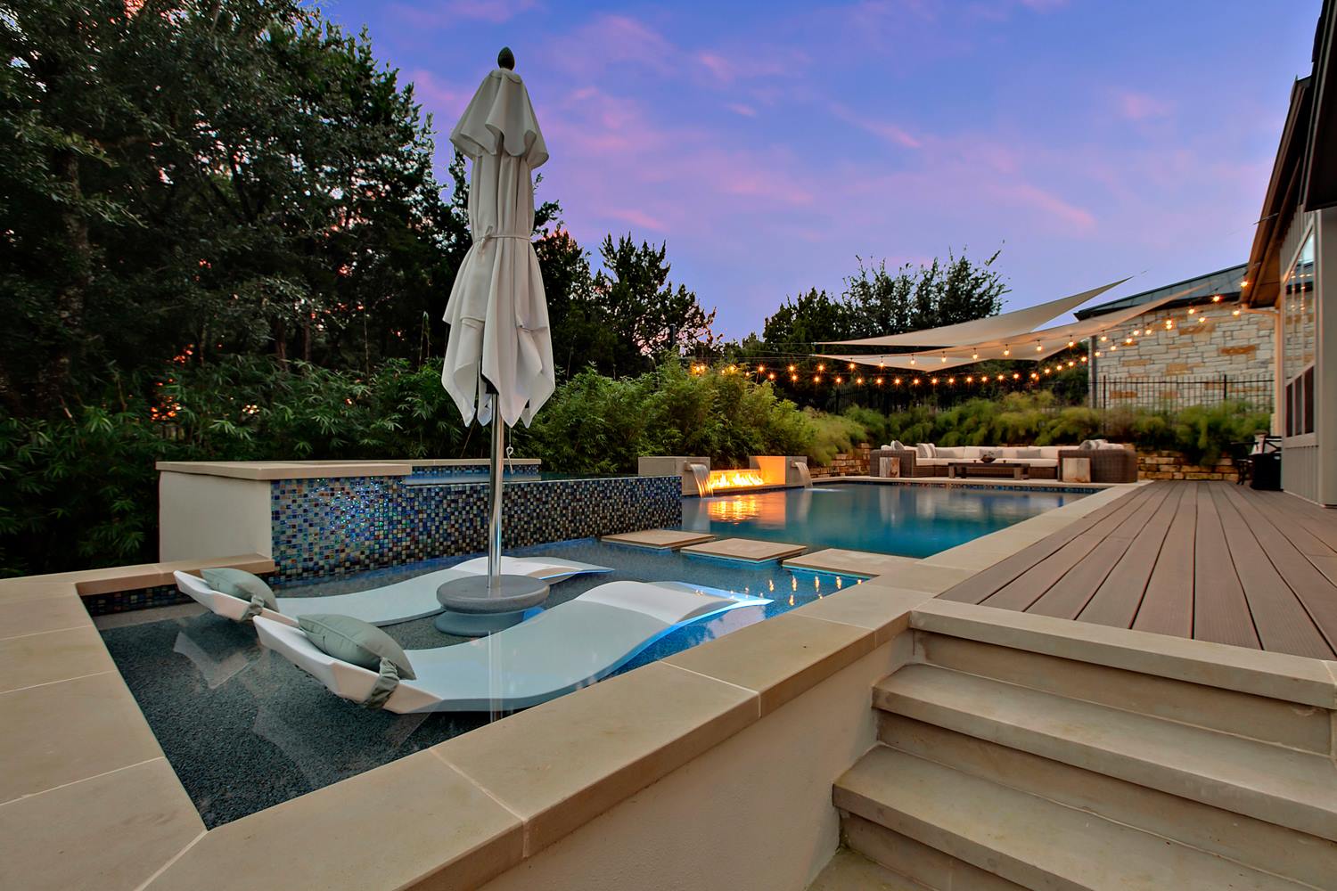 Create a new experience by creating your poolscape design - EP